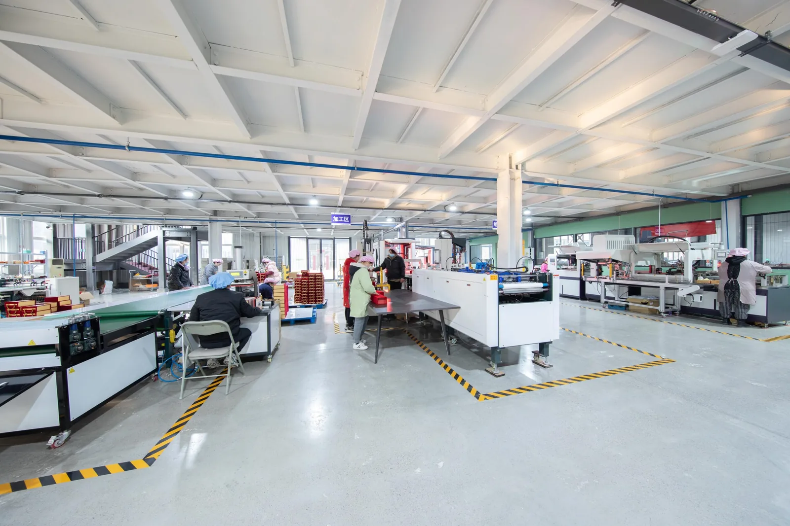 Gift box assembly and production line at LePopak
