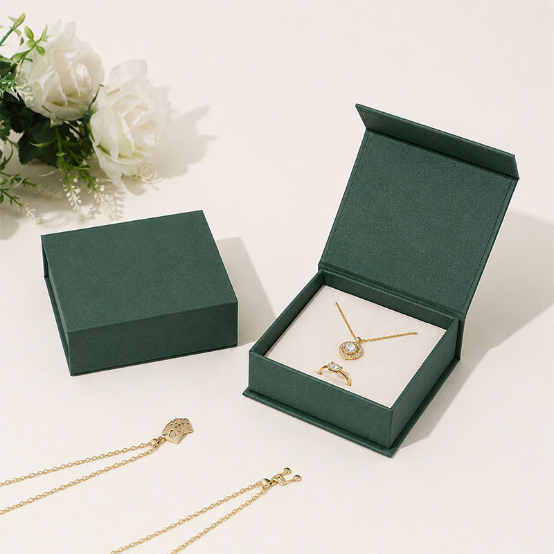 Green Hinged Jewelry Gift Box