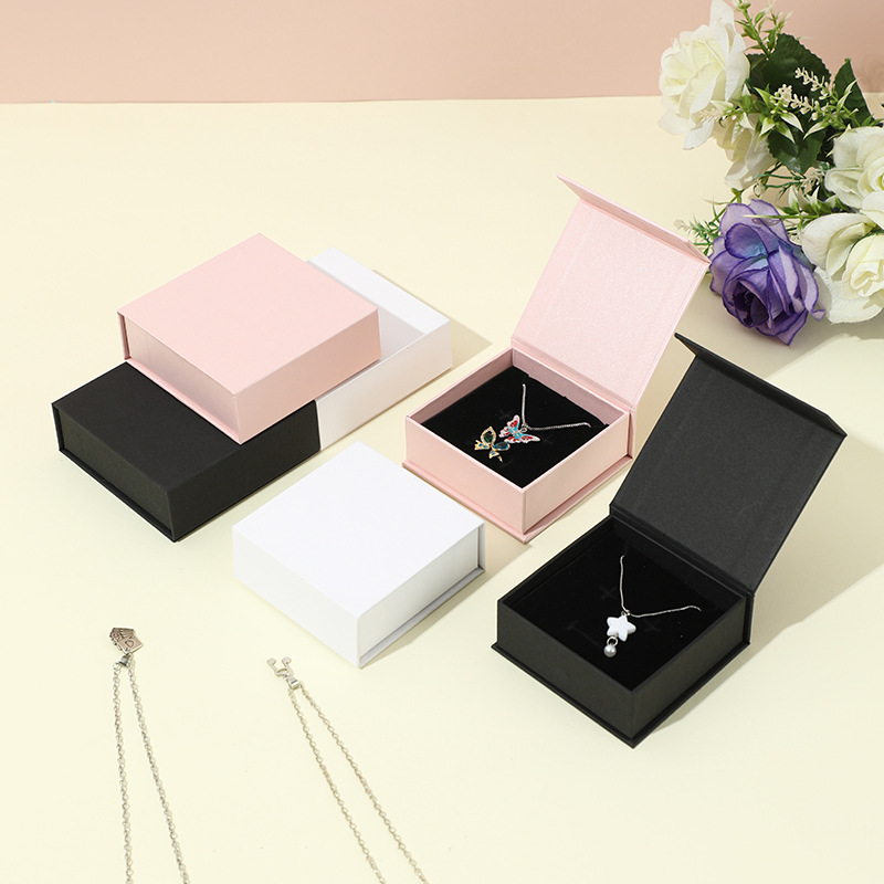 Jewelry & Accessories