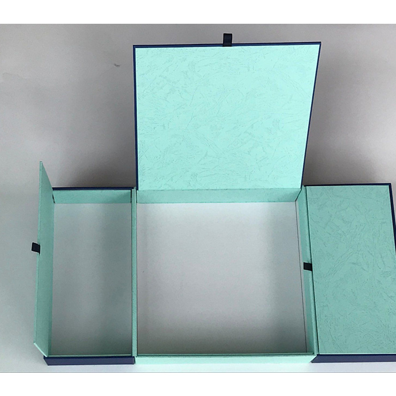 Three-Section Hinged Presentation Box